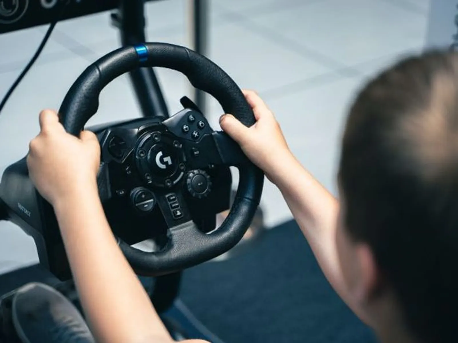 Najam kompleta UVI Racing Simulator PRO V2