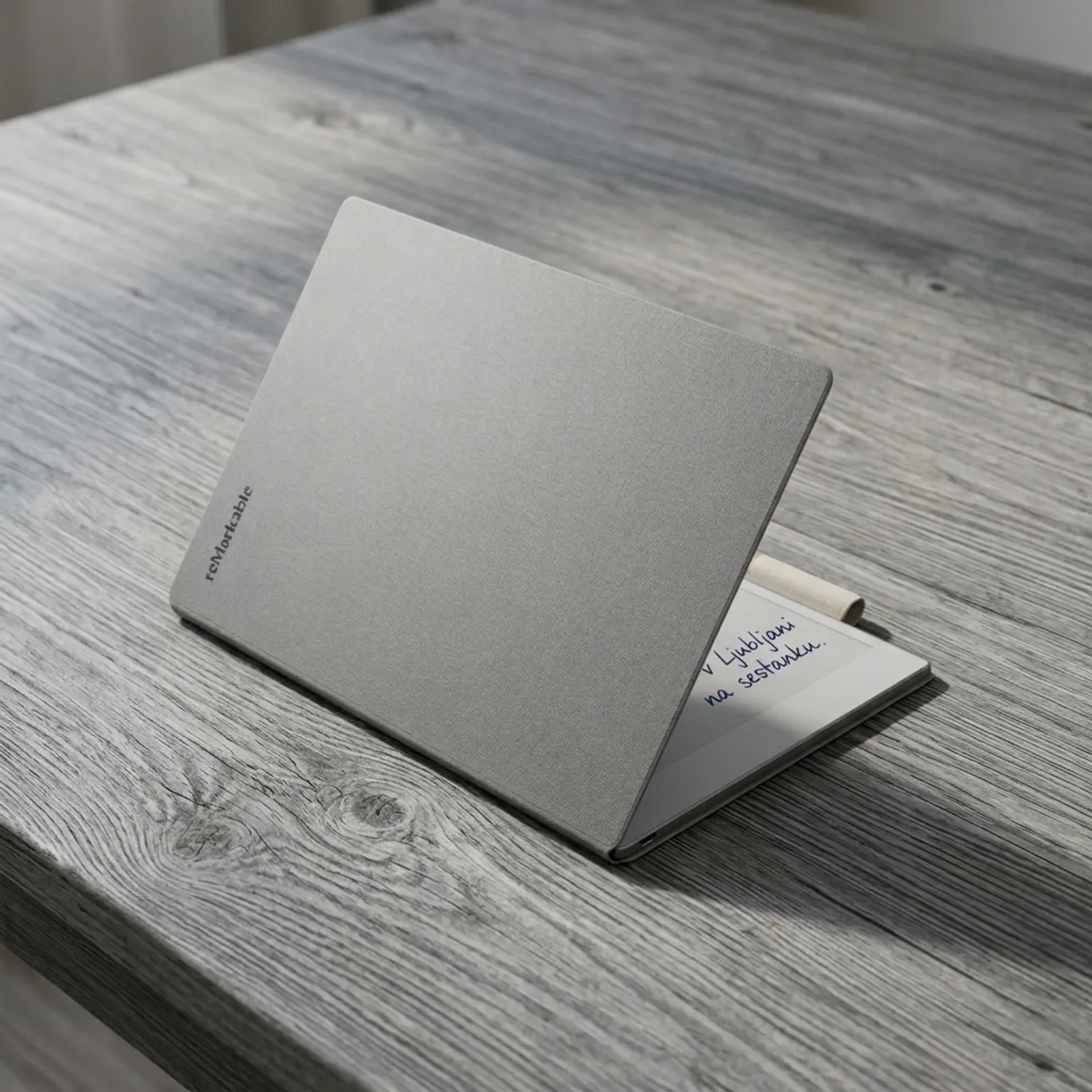 reMarkable Paper Pro + Marker PLUS + Book Folio Polymer weave - Gray